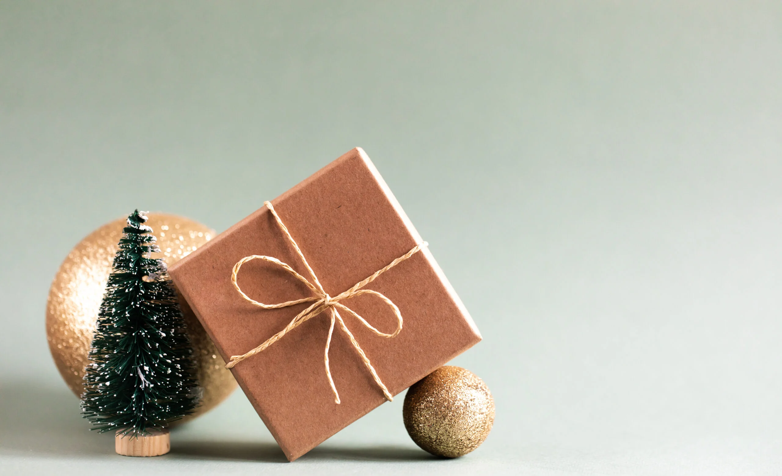 How Can Custom Christmas Gift Boxes Benefit Your Business?