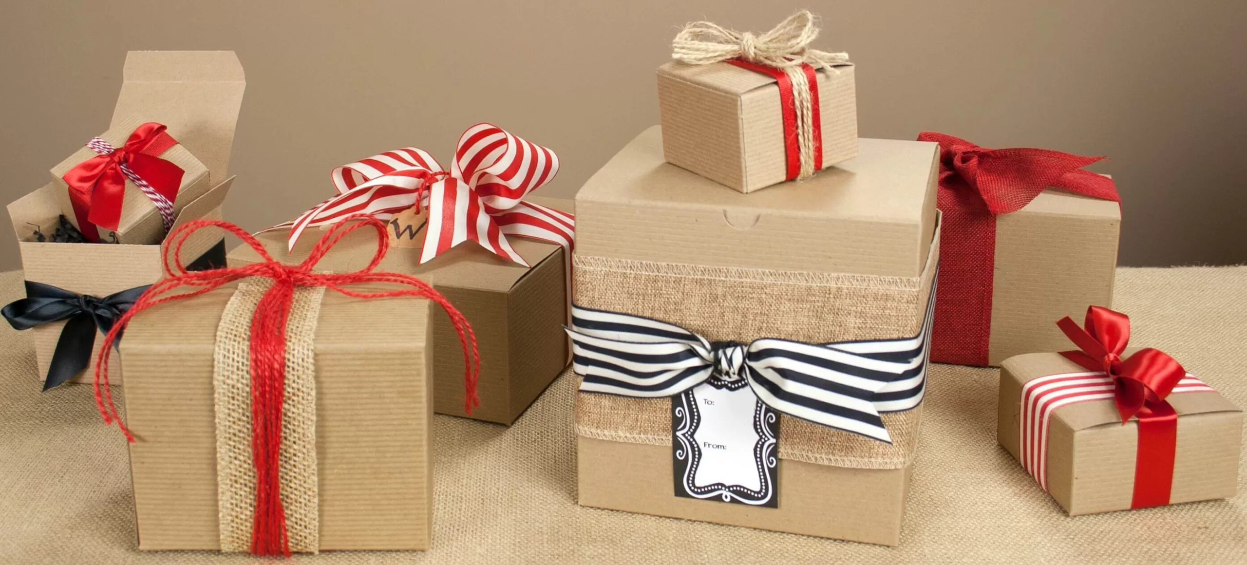 Make Gifting More Special With These Different Gift Box Ideas